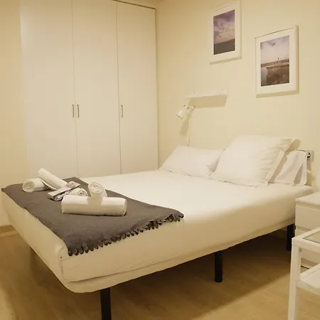 Mercado Central Rooms & Breakfast Apartment *