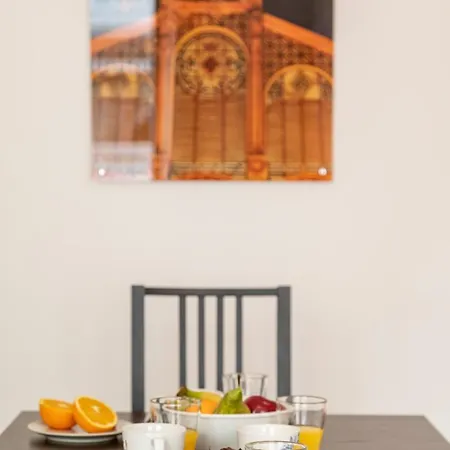 Daire Mercado Central Rooms & Breakfast Valensiya