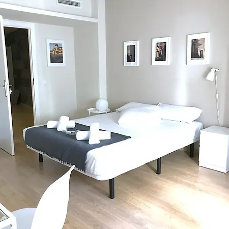 Mercado Central Rooms & Breakfast Daire *